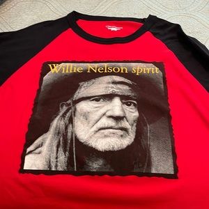 Last chance before I donate… Willie Nelson spirit champion three XL mens shirt